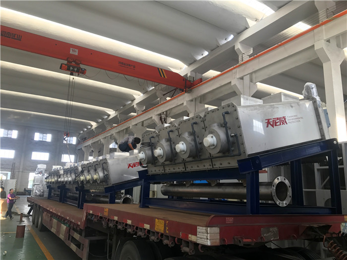 疊螺機裝配及發貨現場